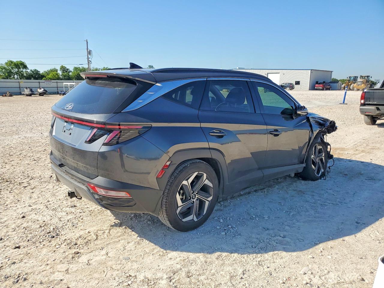 2023 Hyundai Tucson Limited - Image 3