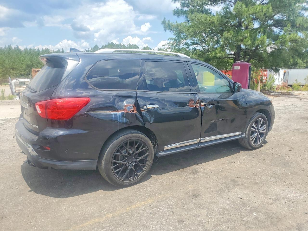 2020 Nissan Pathfinder Platinum - Фото 3