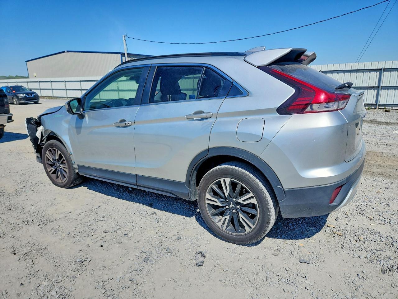 2023 Mitsubishi Eclipse Cross Se - Фото 2