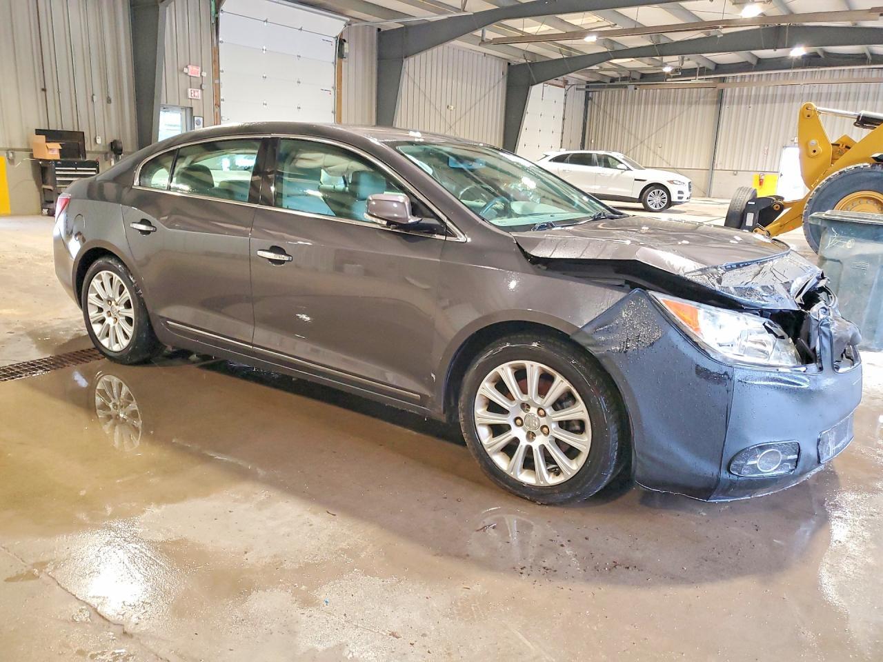 2013 Buick Lacrosse - Image 4