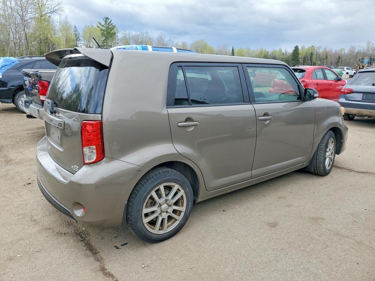 2013 Scion Xb Base - Фото 3