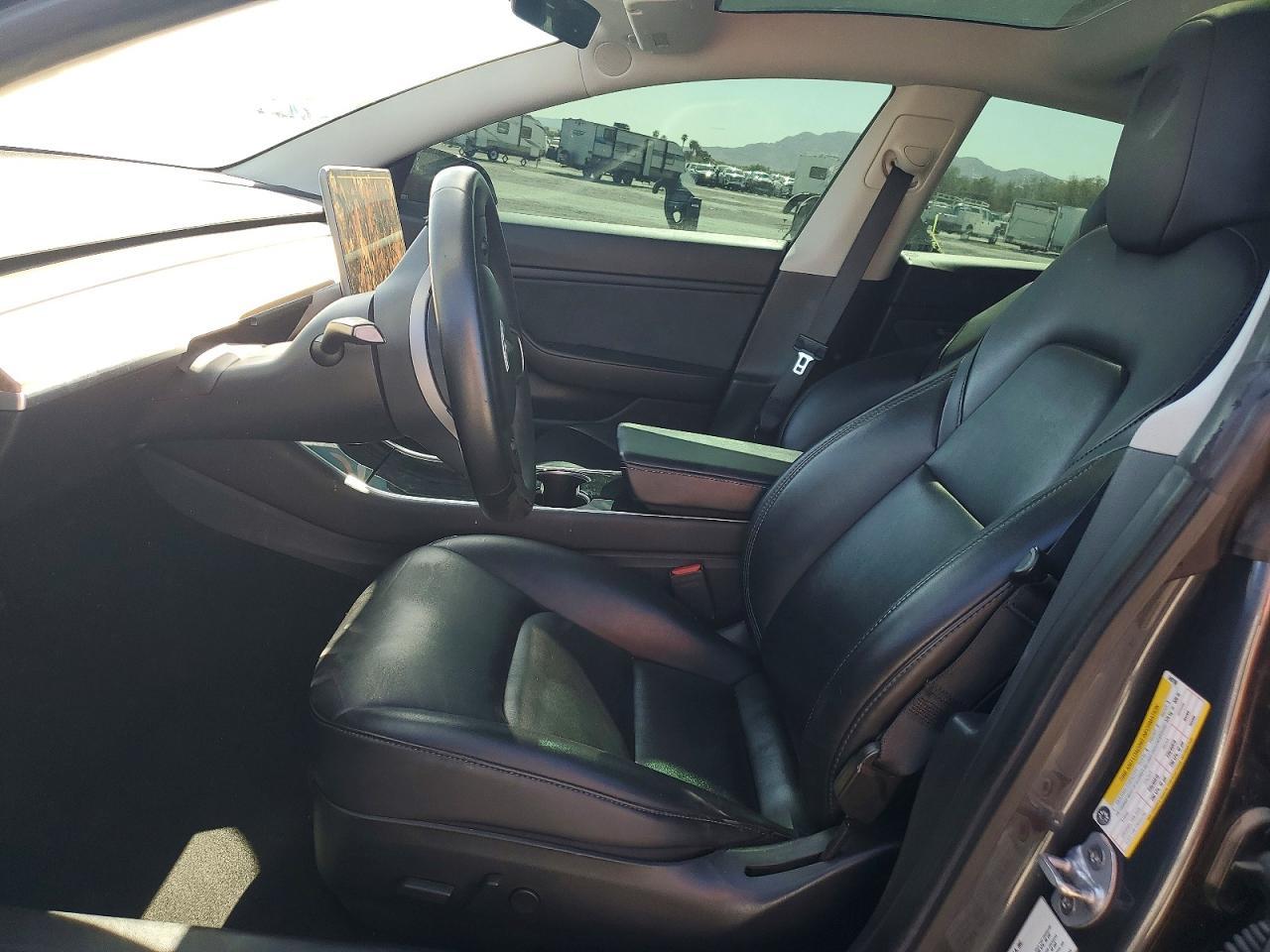 2020 Tesla 3 - Image 7