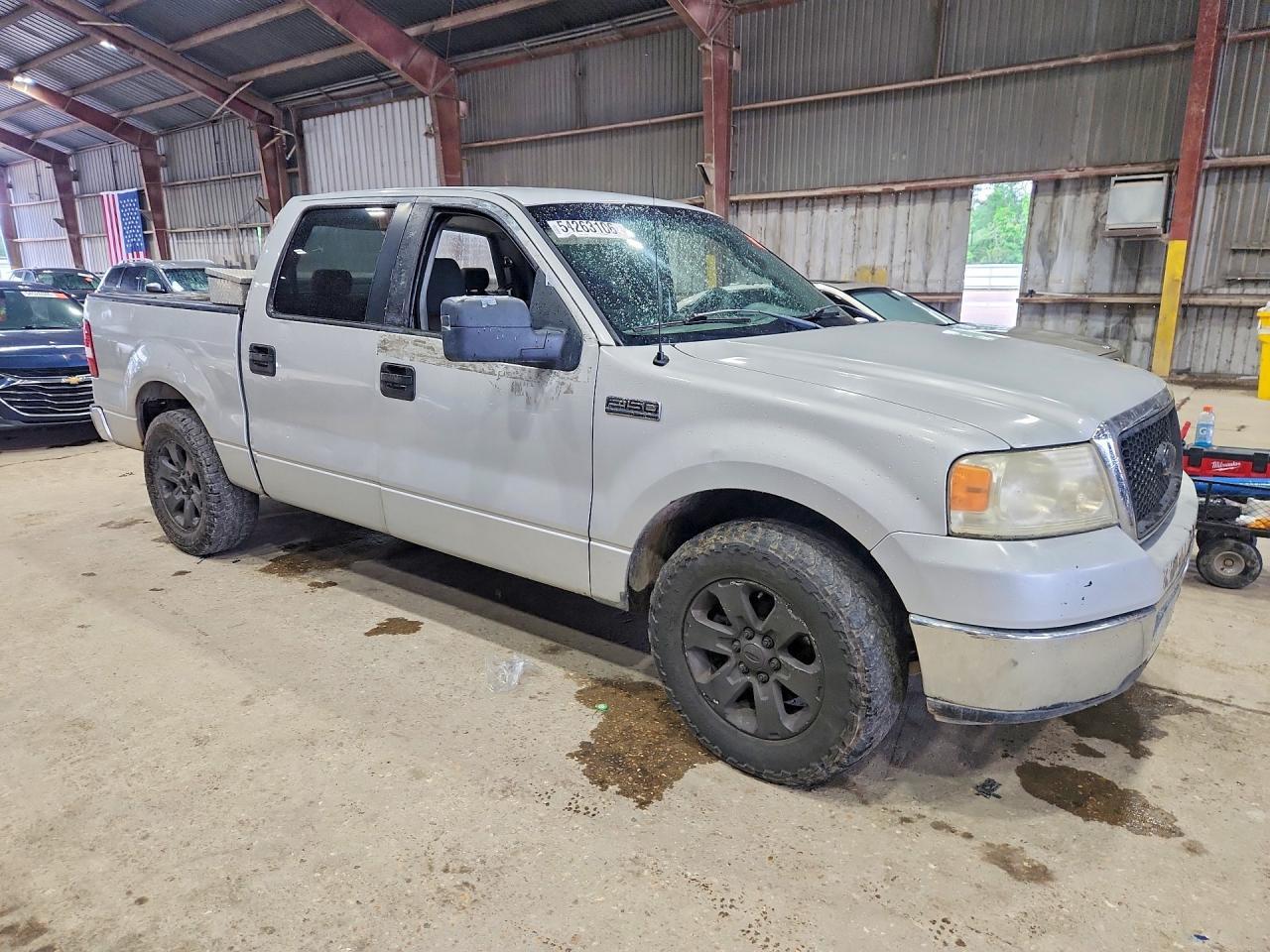 2008 Ford F150 Supercrew - Image 4