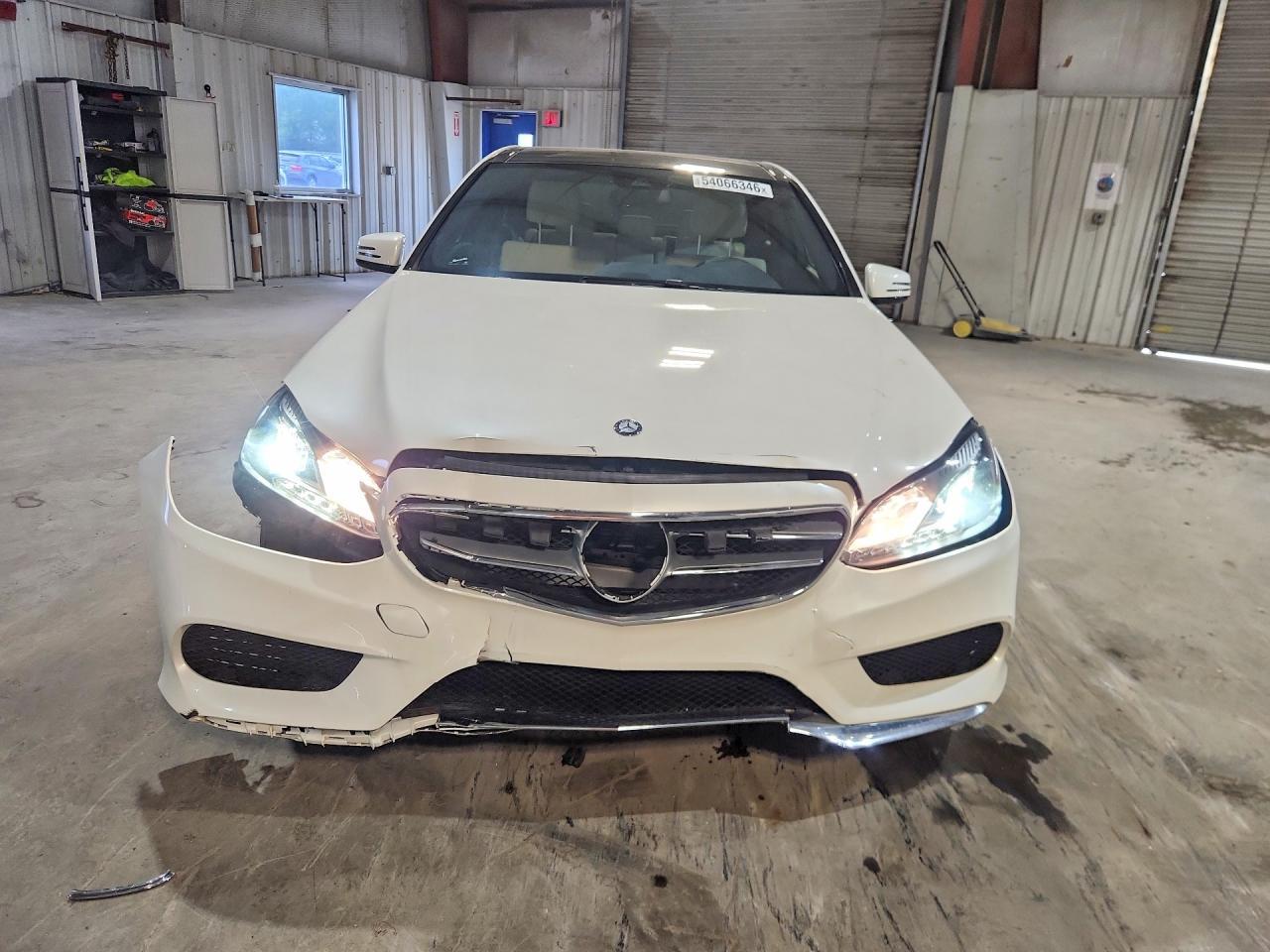 2015 Mercedes-Benz E 250 Bluetec - Image 5