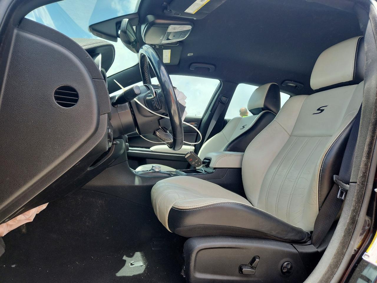 2021 Chrysler 300 S - Фото 6