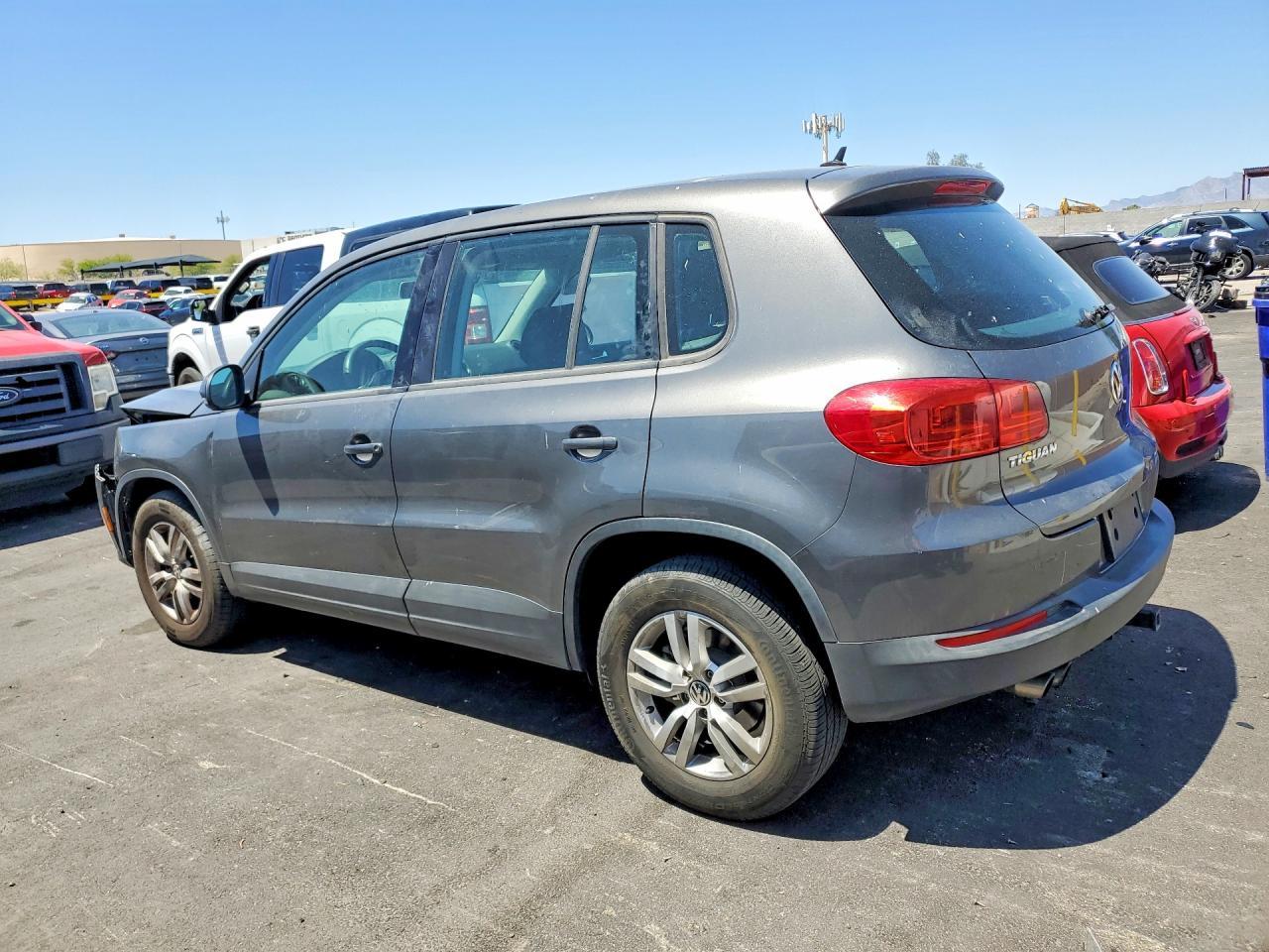 2012 Volkswagen Tiguan S - Image 2