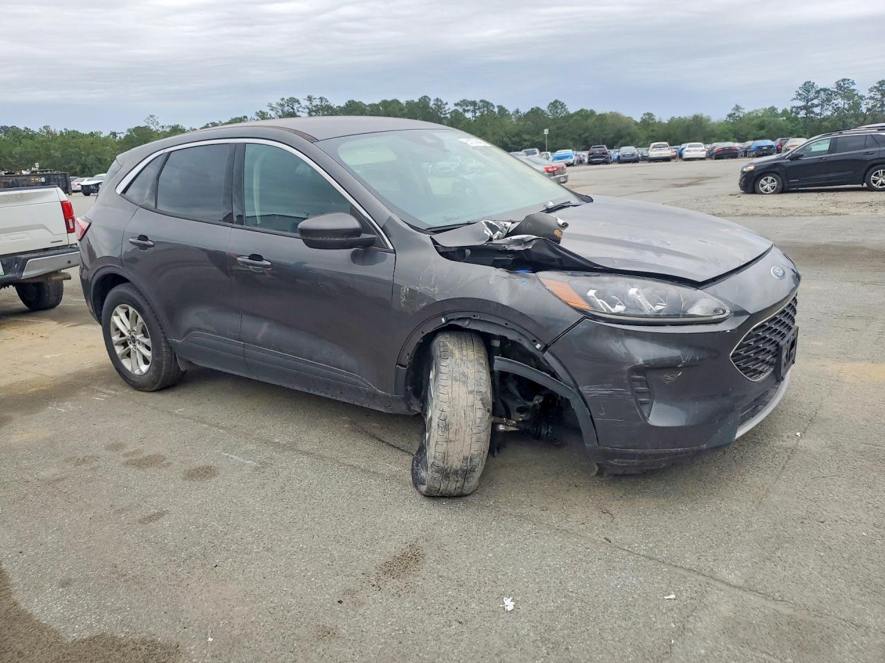 2020 Ford Escape Se - Фото 4