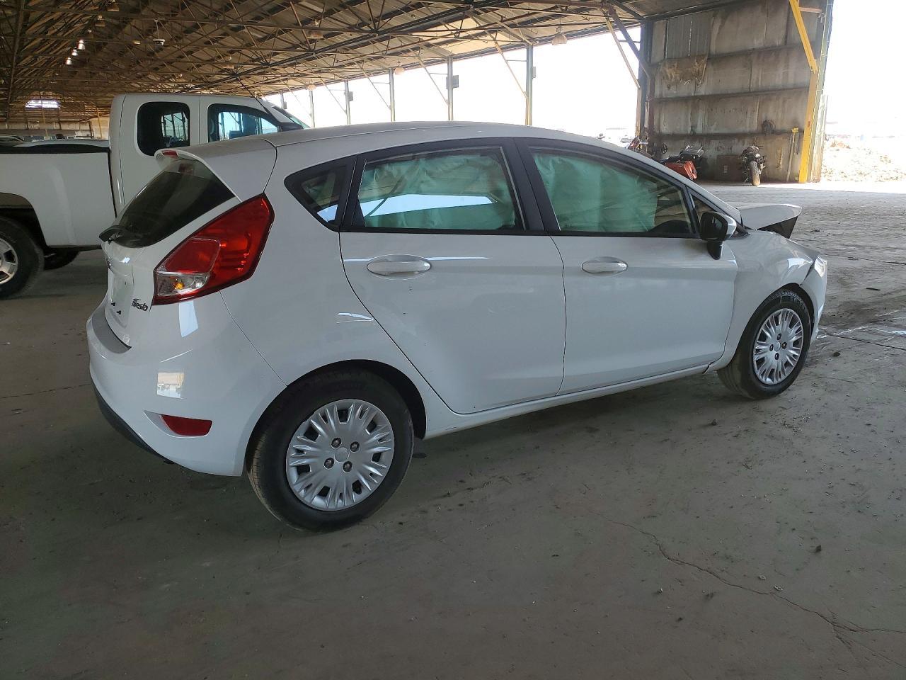 2017 Ford Fiesta S - Фото 3