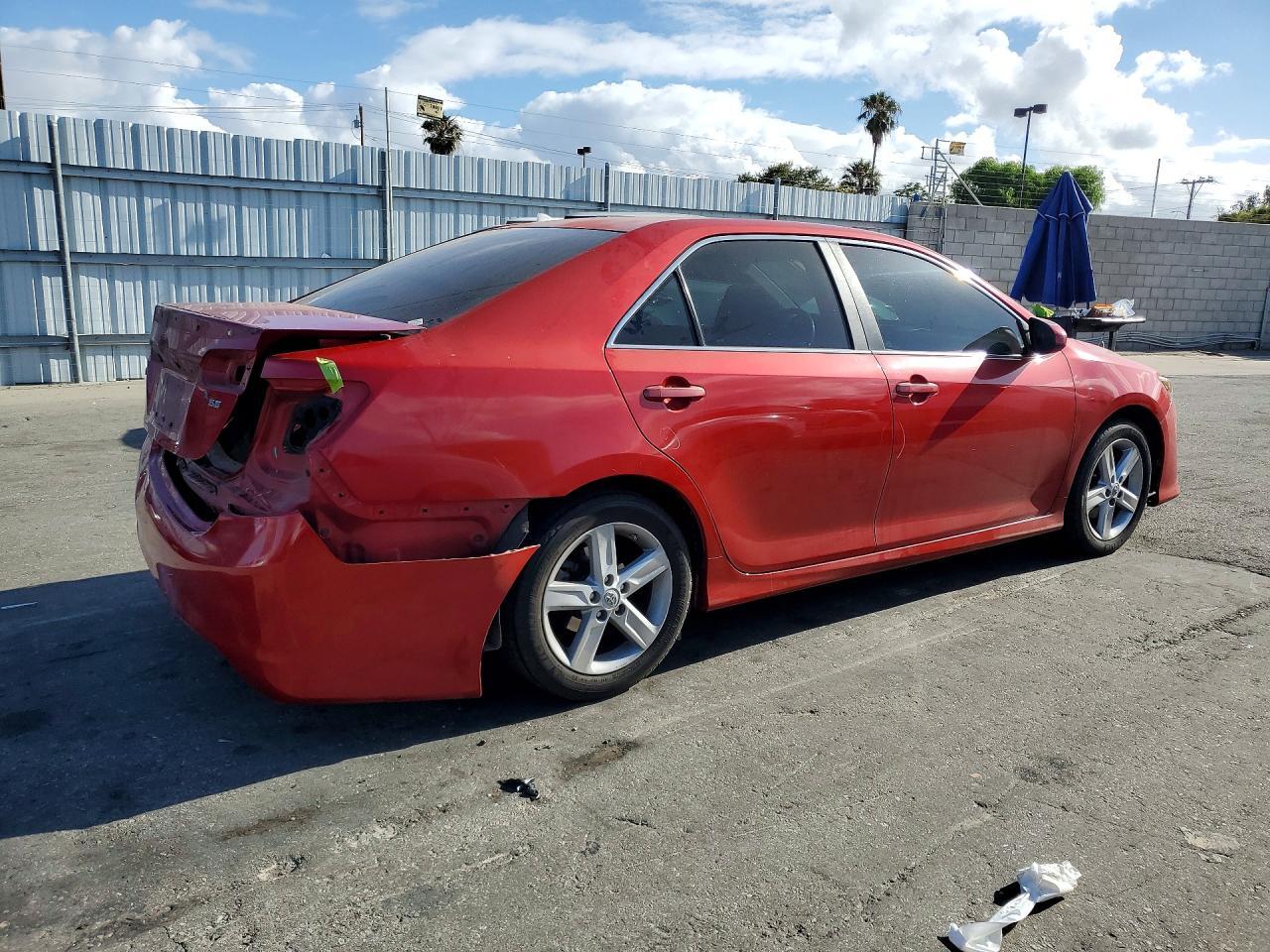 2012 Toyota Camry Se - Image 3