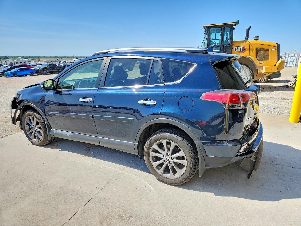 2017 Toyota Rav4 Limited - Фото 2