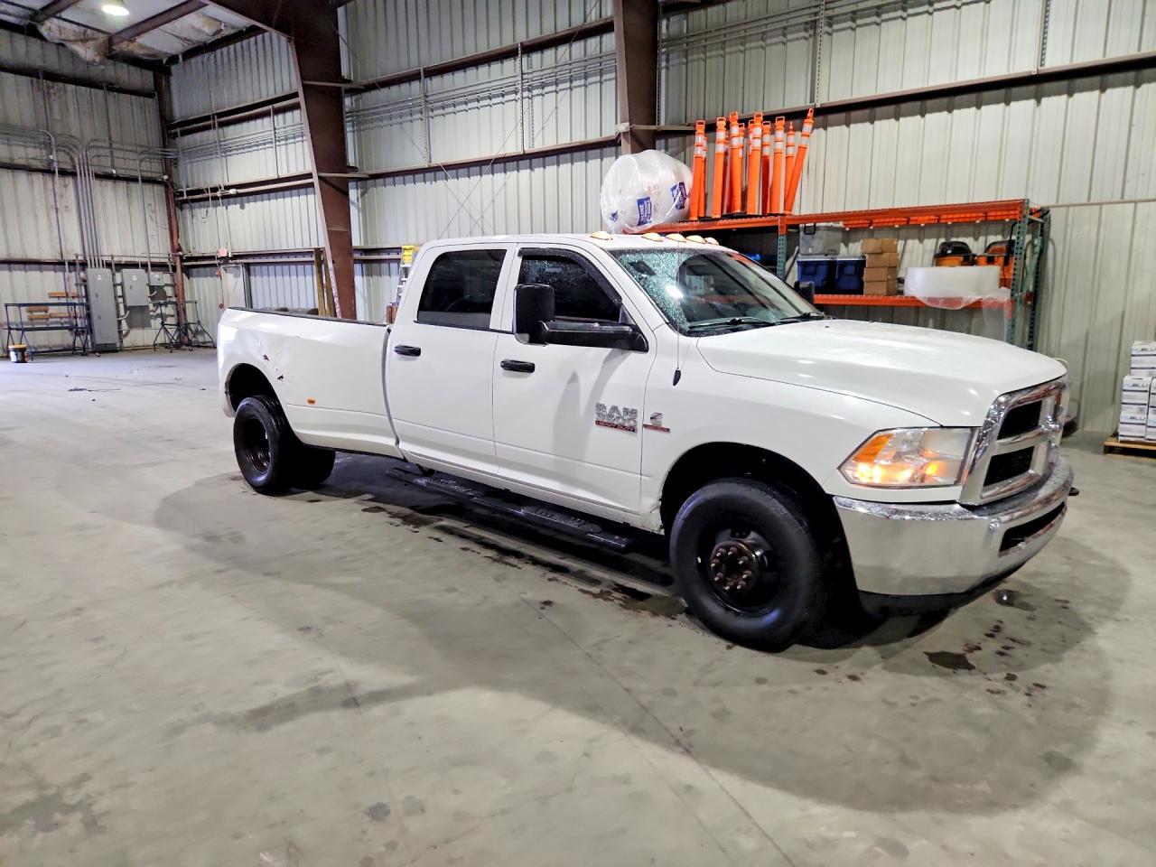 2018 Ram 3500 St - Фото 4