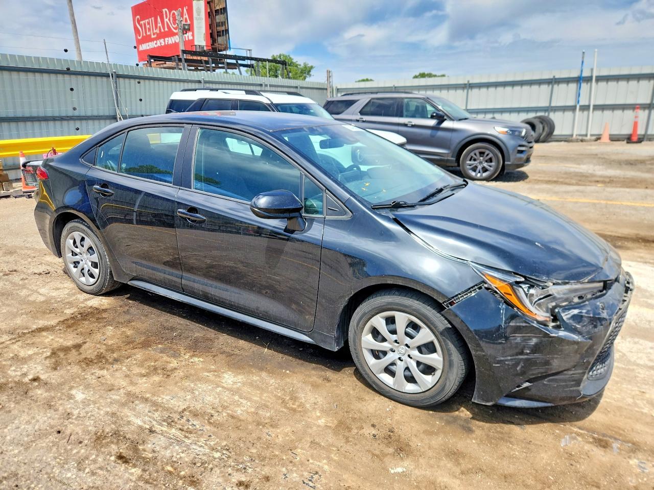 2021 Toyota Corolla Le - Image 4