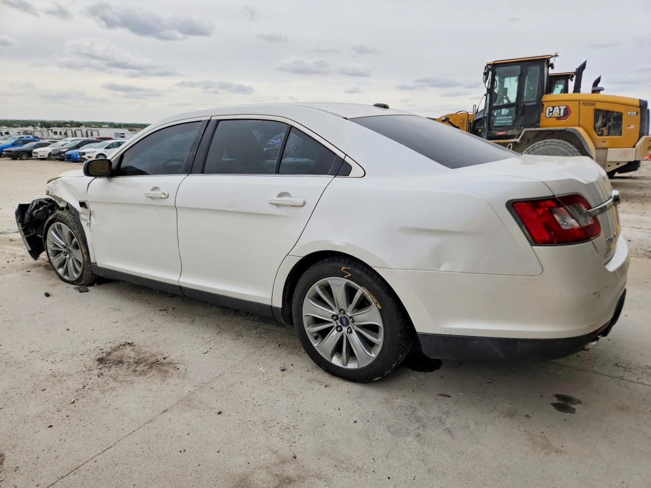 2012 Ford Taurus Limited - Фото 2
