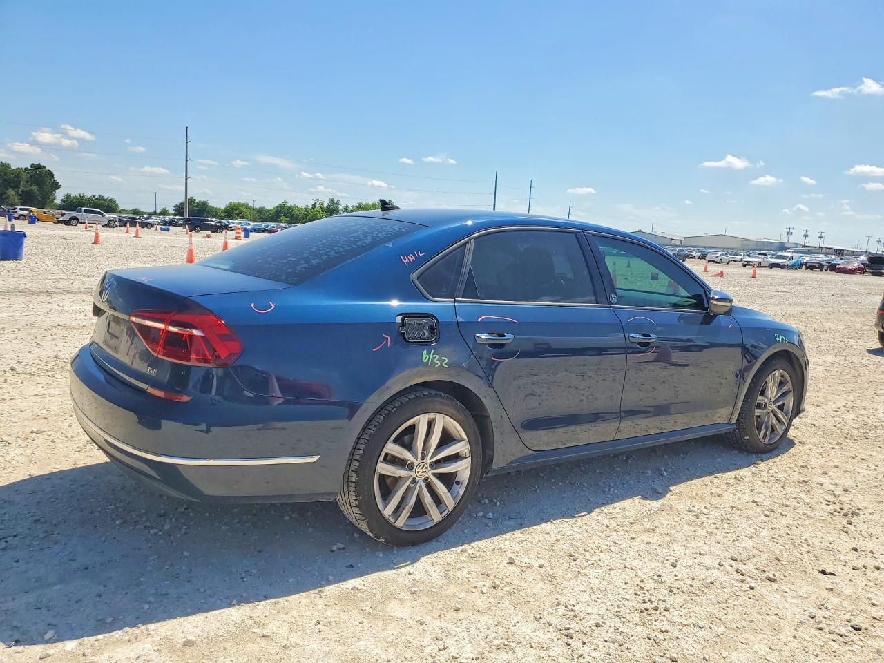 2019 Volkswagen Passat Wolfsburg - Image 3