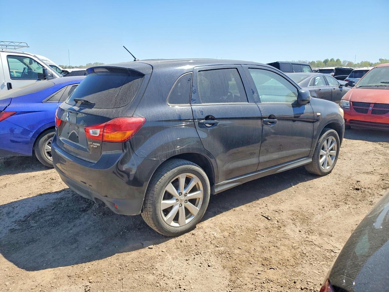 2014 Mitsubishi Outlander Sport Es - Фото 3