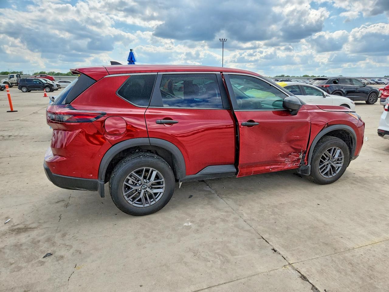 2026 Nissan Rogue S - Фото 3