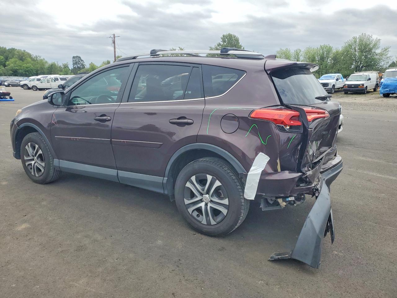 2017 Toyota Rav4 Le - Фото 2