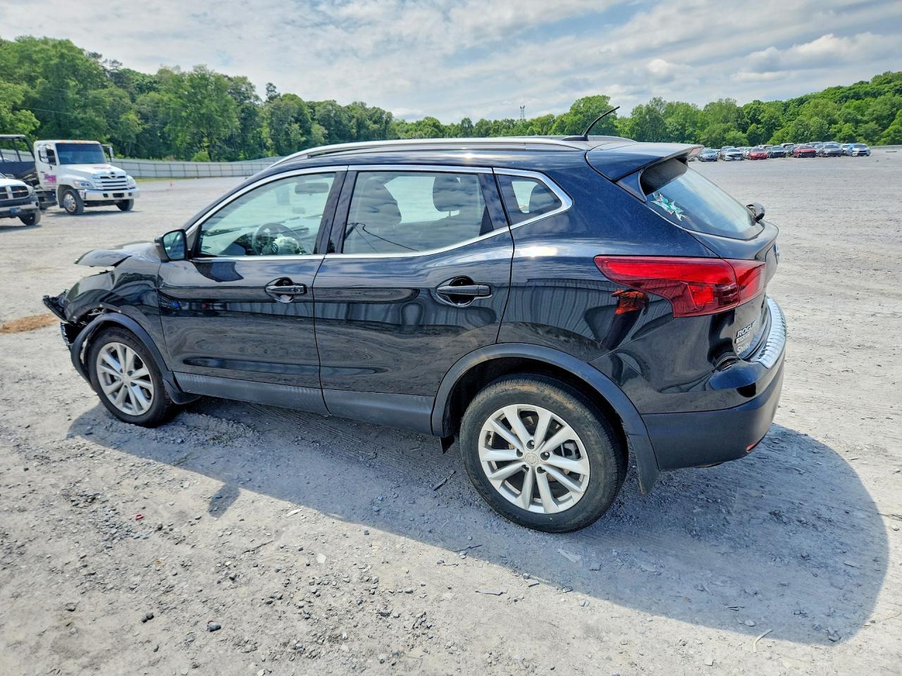 2018 Nissan Rogue Sport Sv - Фото 2