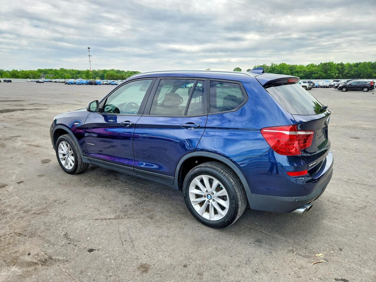 2017 BMW X3 xDrive28I - Фото 2