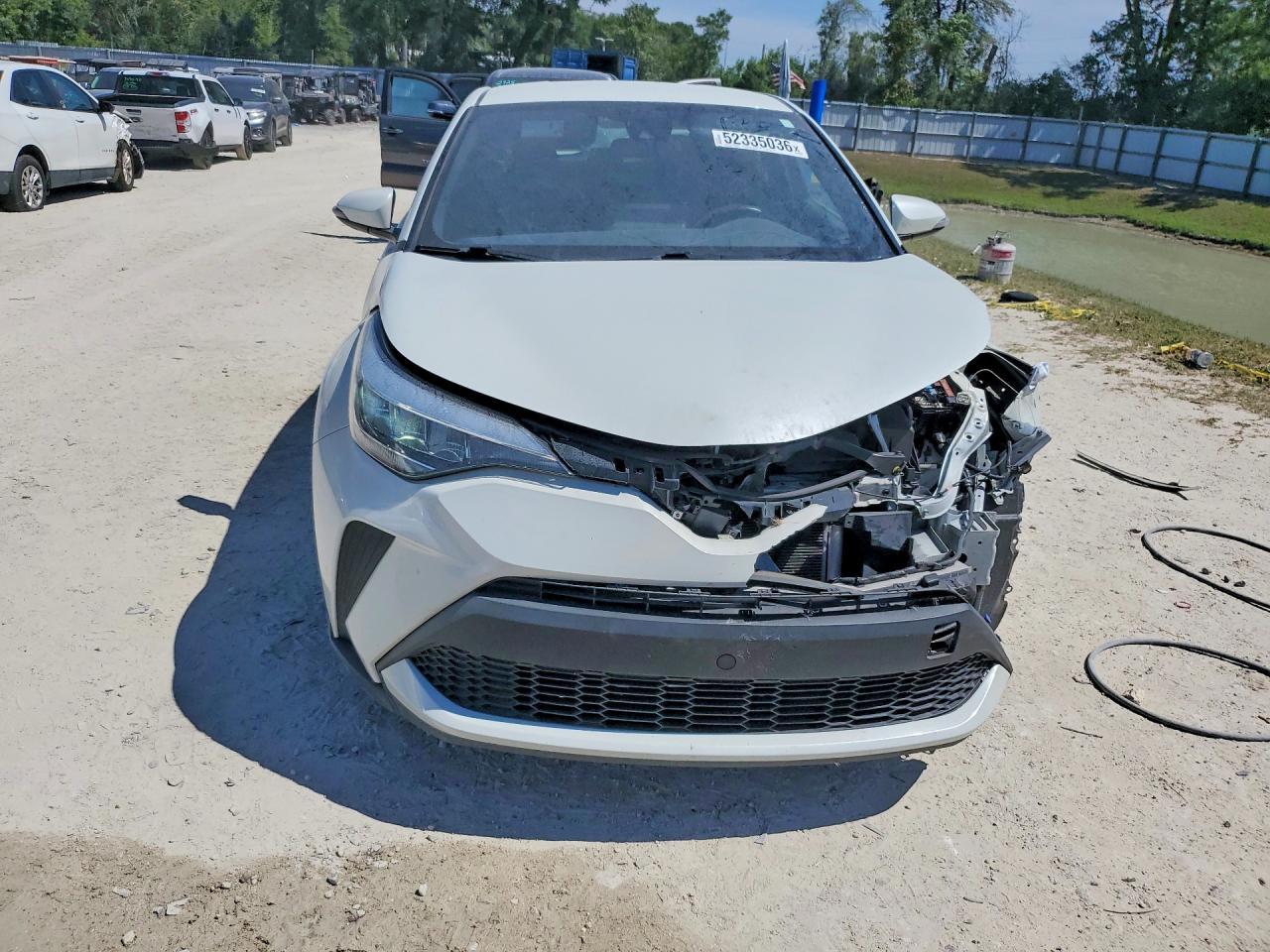 2020 Toyota C-Hr Xle - Image 5