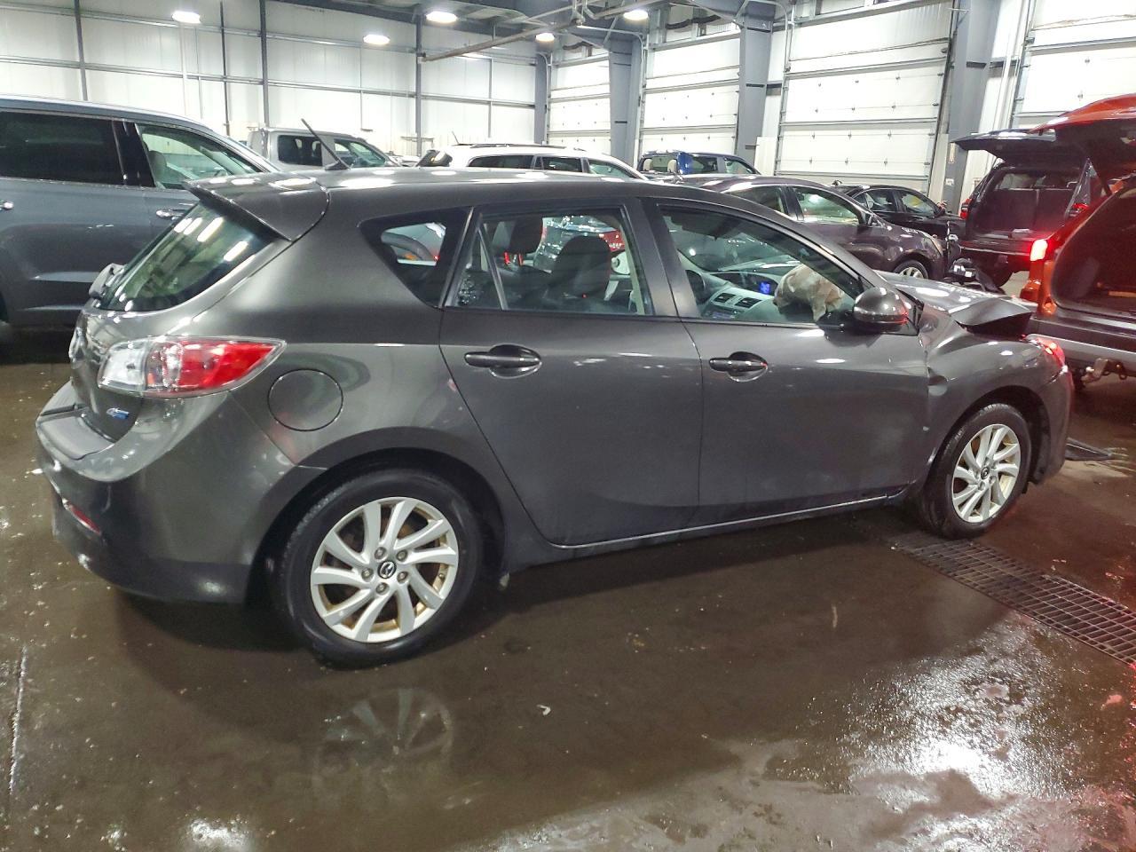 2013 Mazda 3 I - Фото 3
