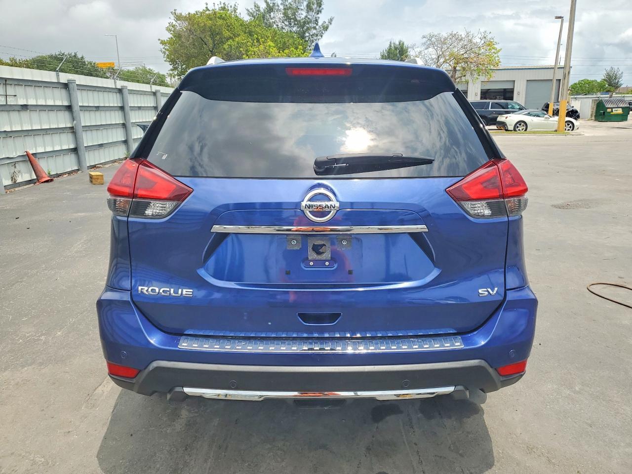 2020 Nissan Rogue Sv - Image 6