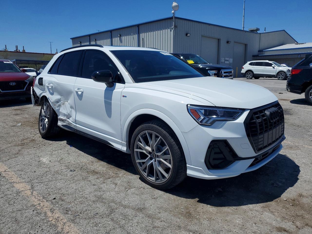 2025 Audi Q3 Premium Plus S Line 45 - Фото 4