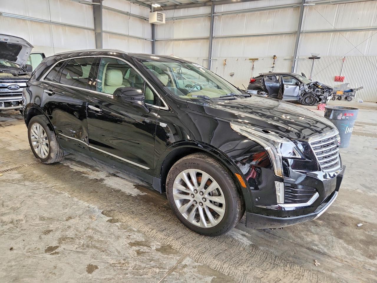 2017 Cadillac Xt5 Platinum - Фото 4