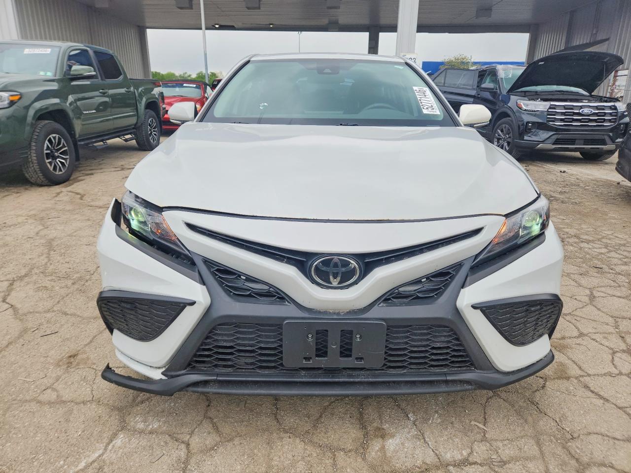 2024 Toyota Camry Se - Фото 5