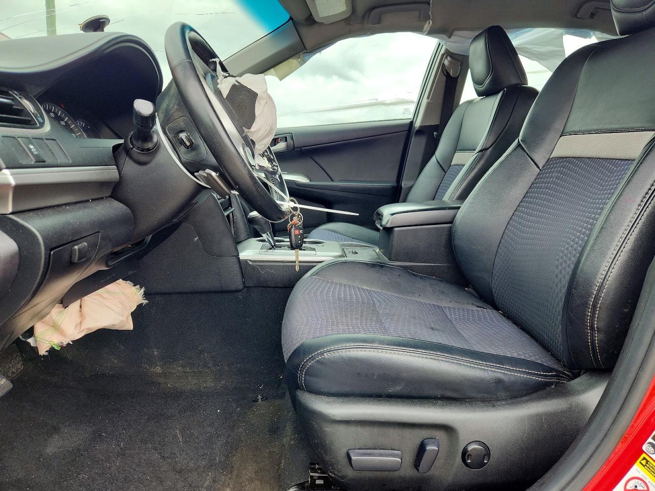 2014 Toyota Camry Se - Image 7