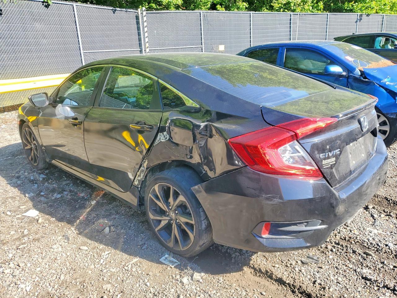 2019 Honda Civic Sport - Фото 2