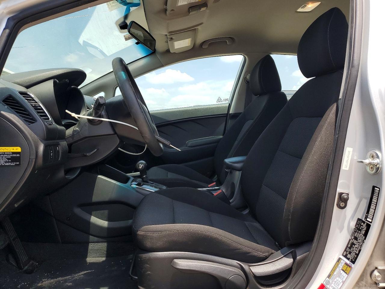 2017 Kia Forte Lx - Image 7