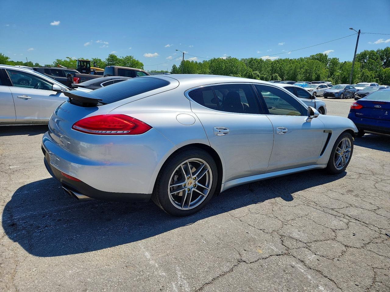 2015 Porsche Panamera S - Image 3