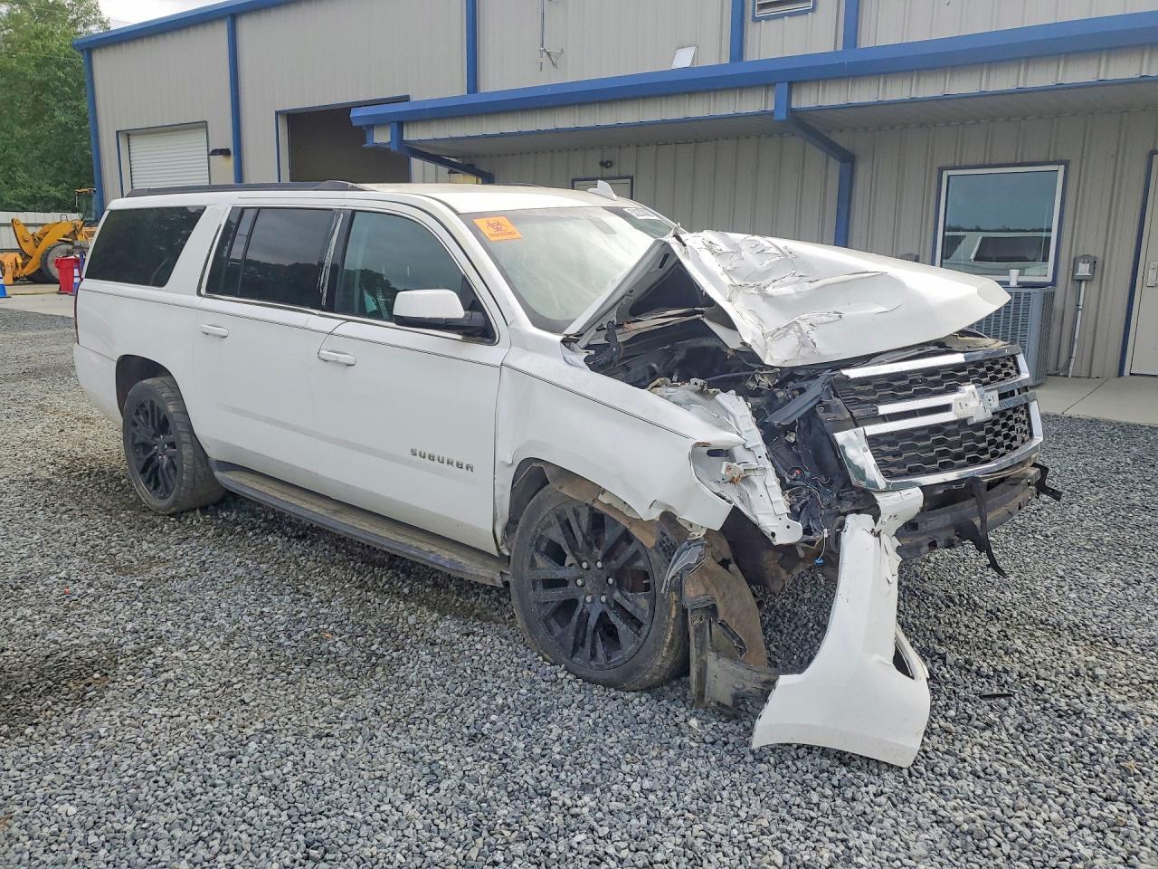 2018 Chevrolet Suburban K1500 - Фото 4