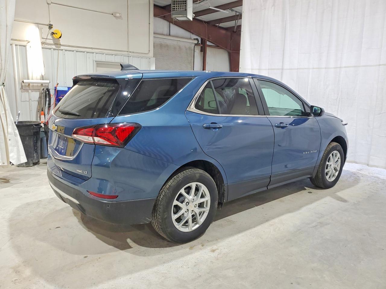 2024 Chevrolet Equinox Lt - Image 3