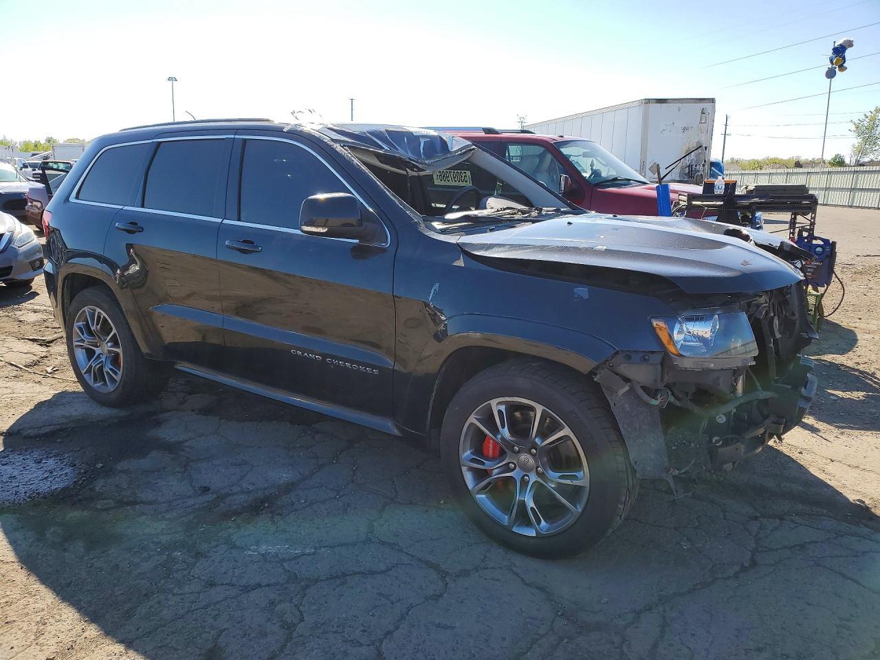2012 Jeep Grand Cherokee Srt-8 - Image 4