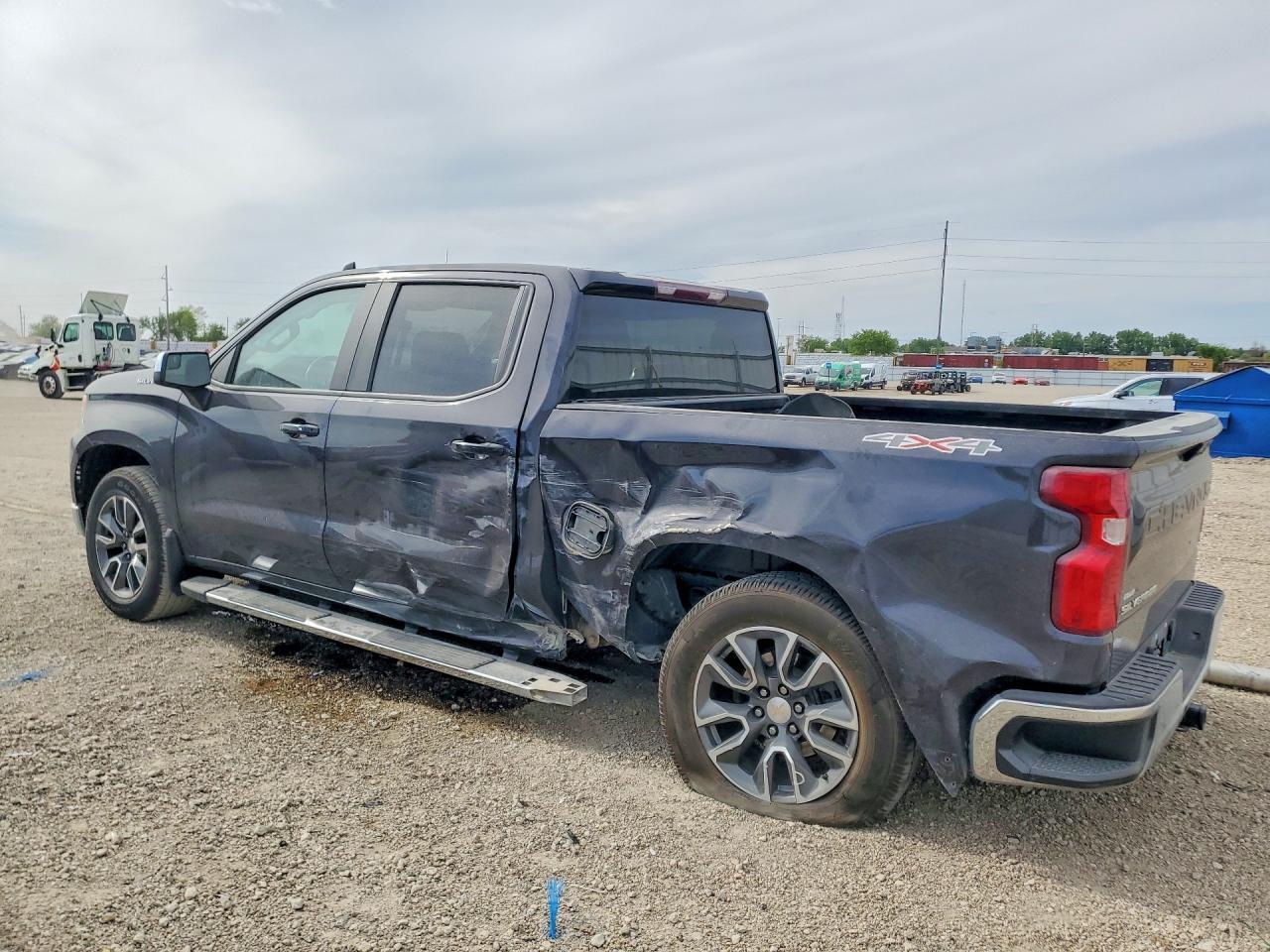 2022 Chevrolet Silverado K1500 Lt - Image 2
