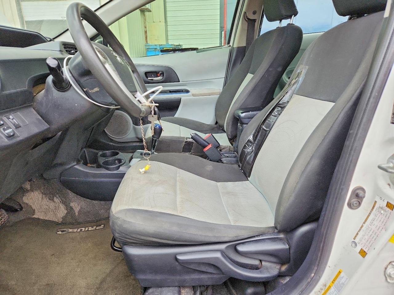 2013 Toyota Prius C Two - Image 7