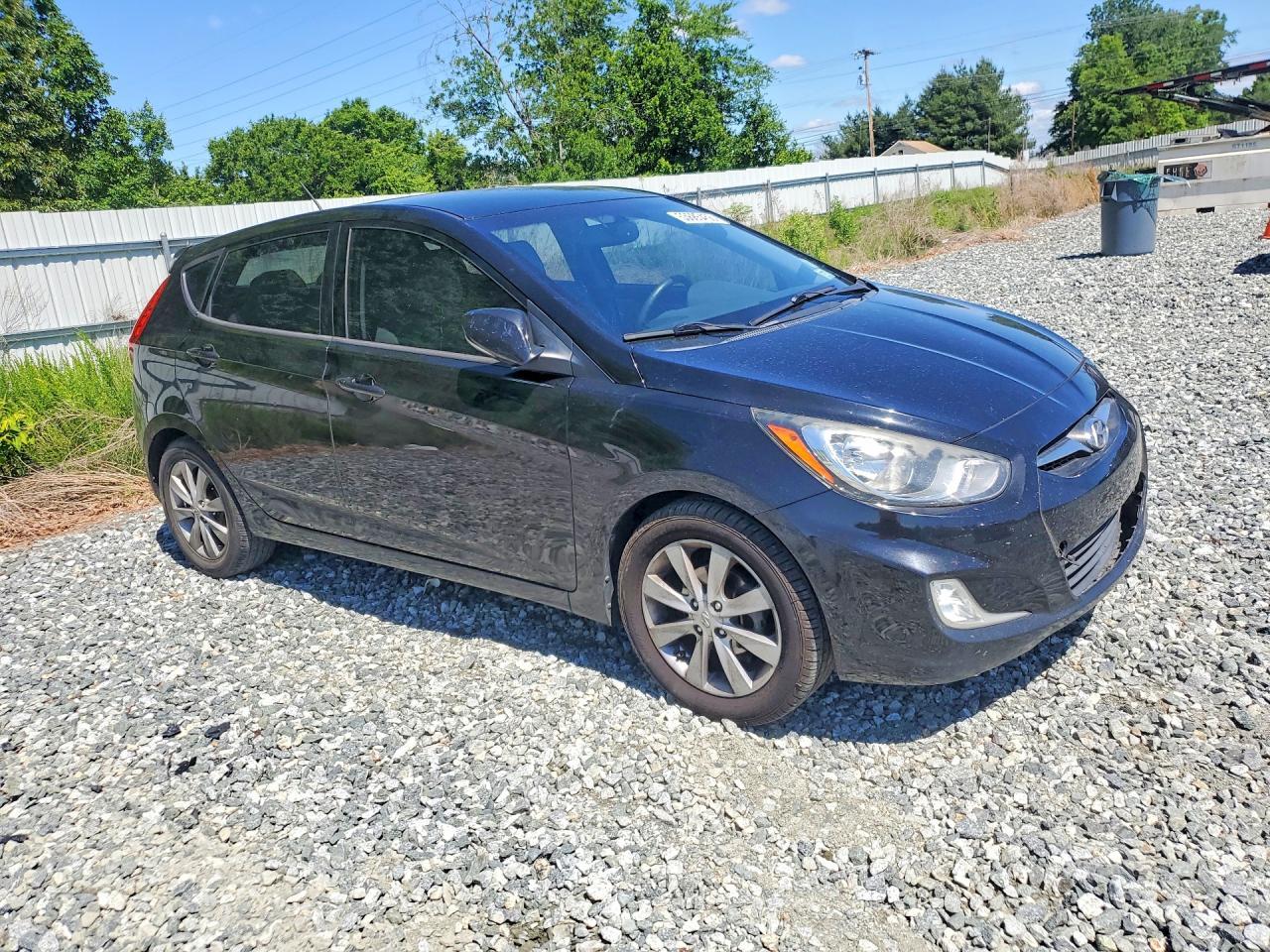 2013 Hyundai Accent Se - Фото 4
