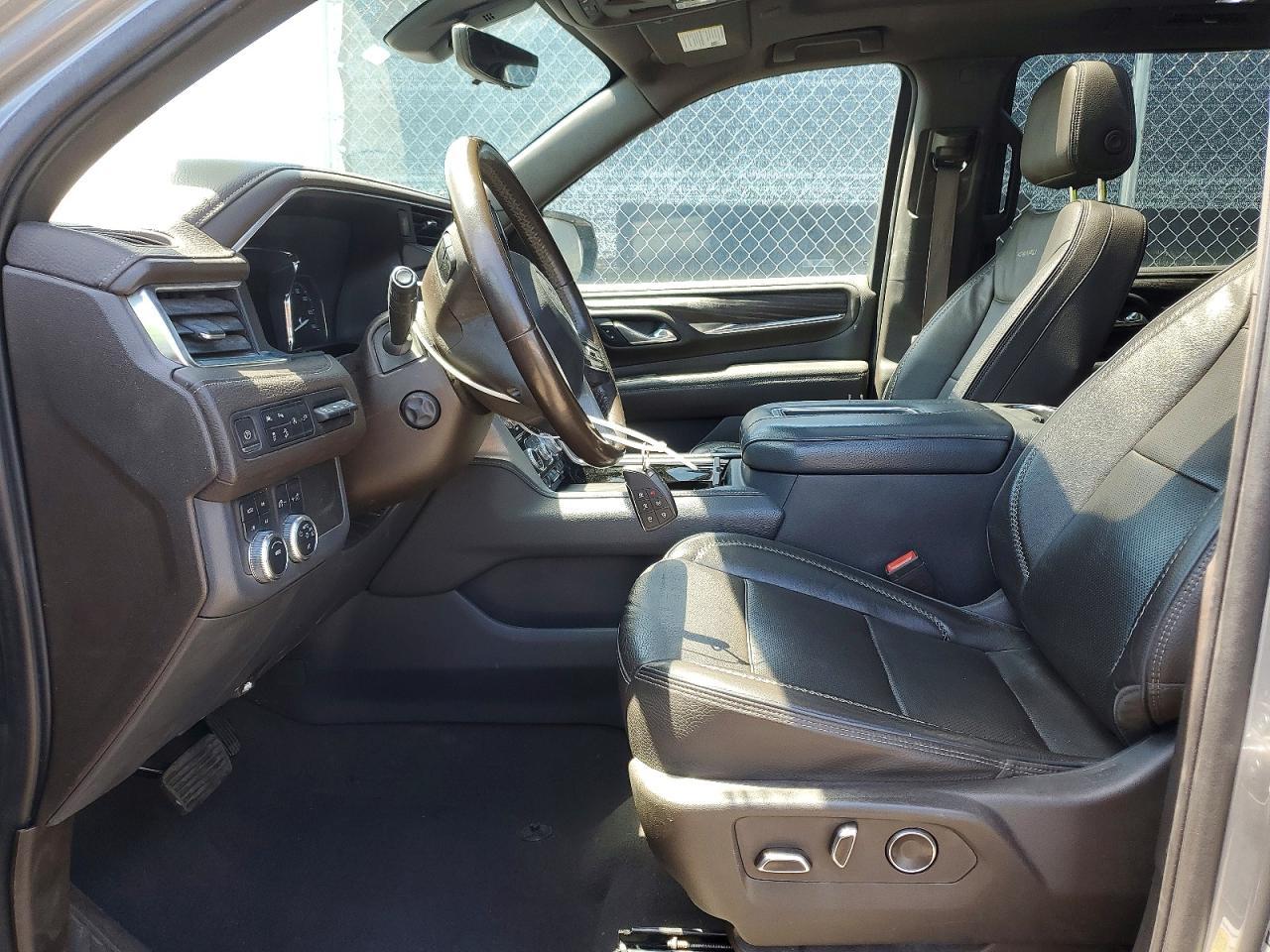 2021 GMC Yukon Denali - Image 7