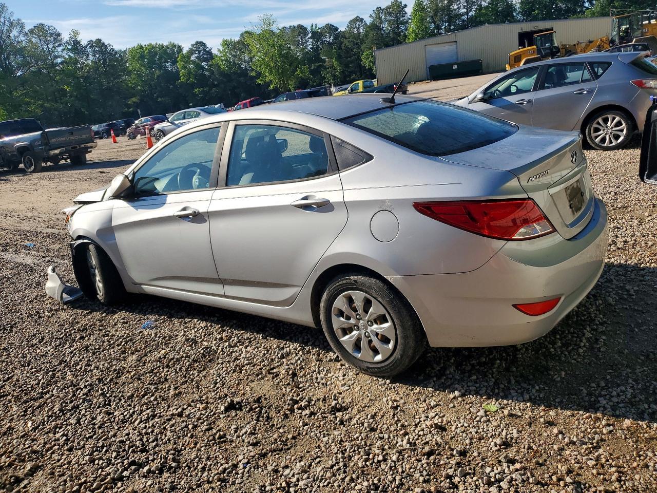 2017 Hyundai Accent Se - Image 2