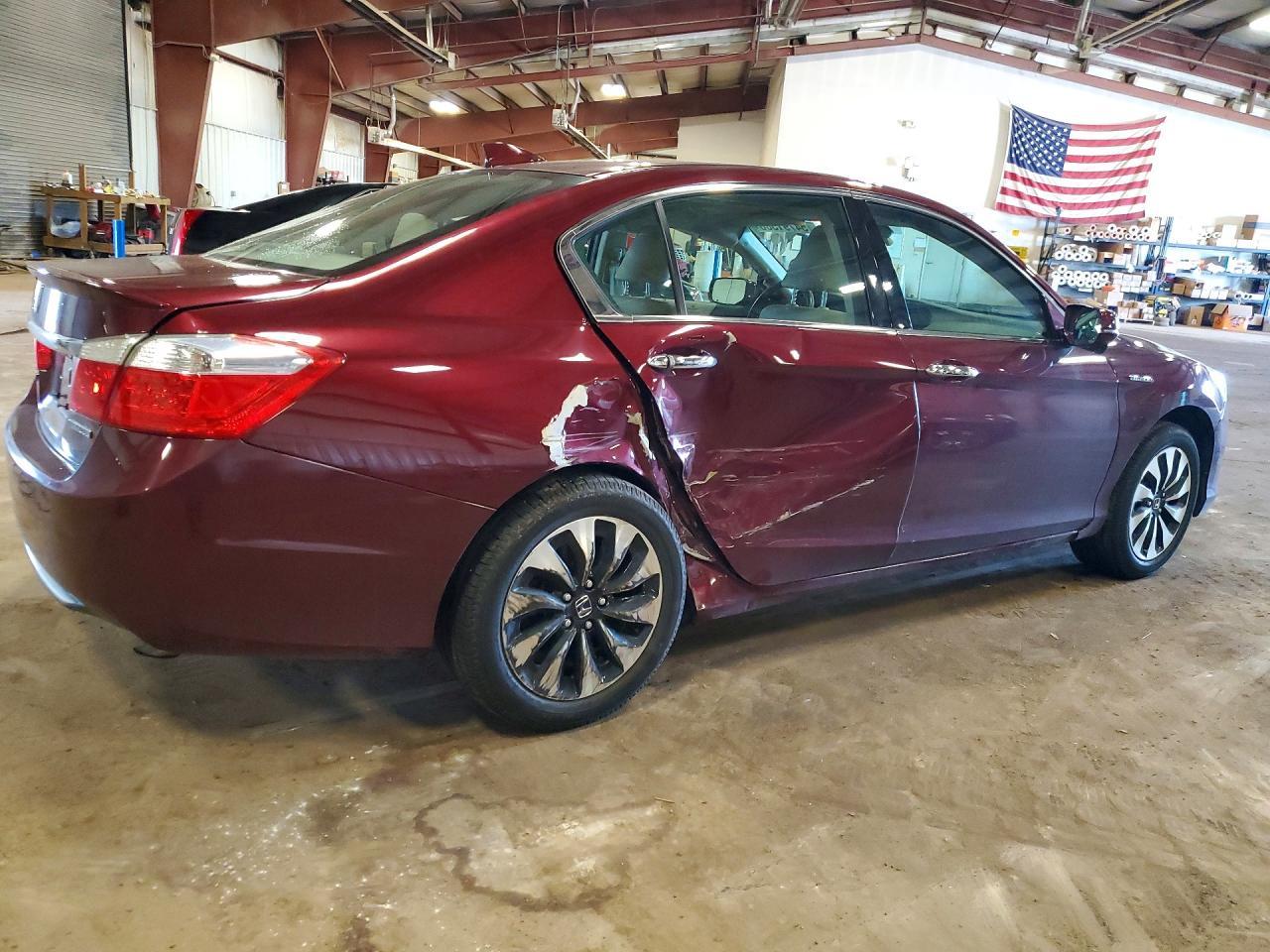 2015 Honda Accord Hybrid Exl - Image 3