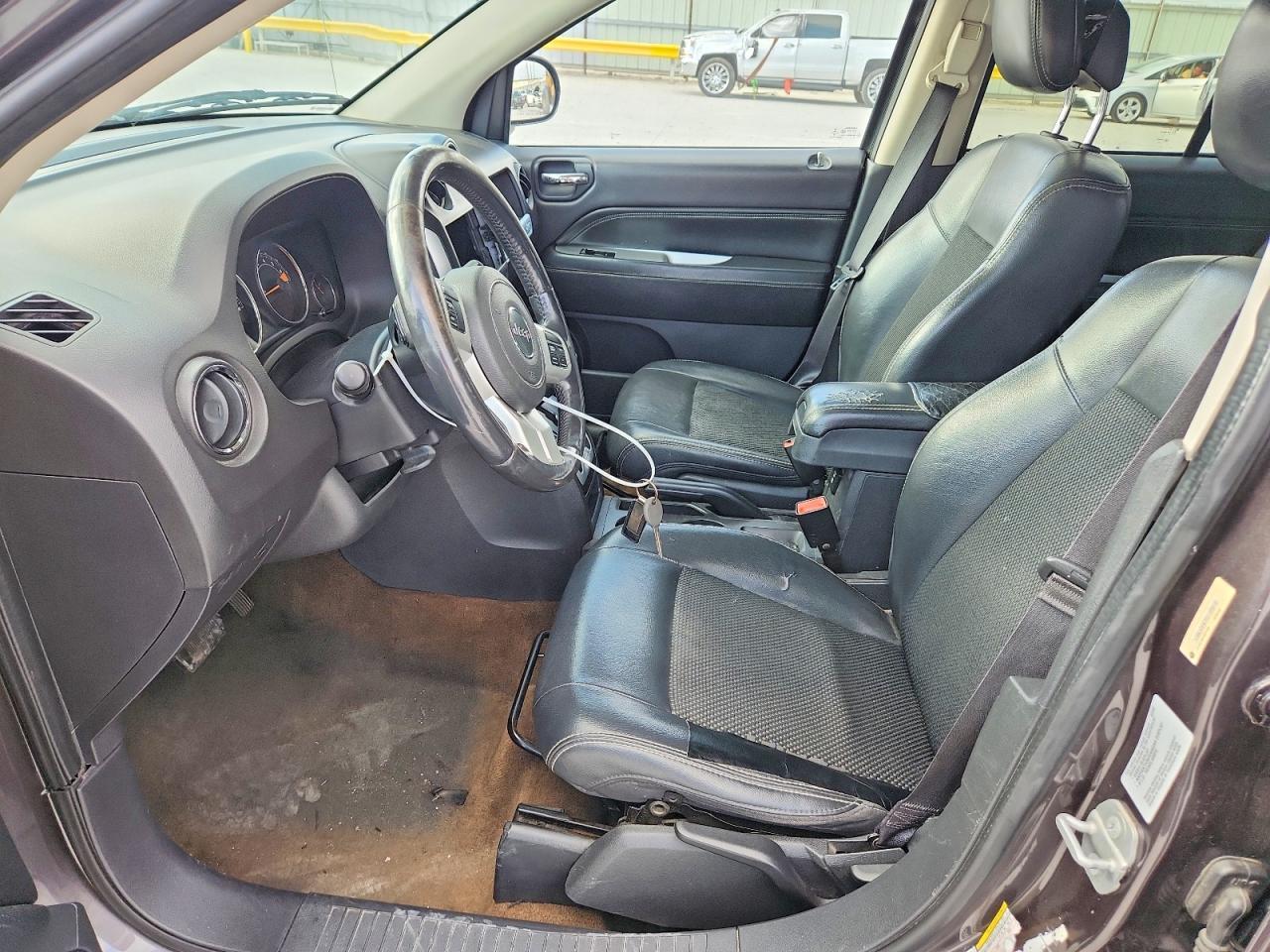 2015 Jeep Compass Latitude - Фото 7