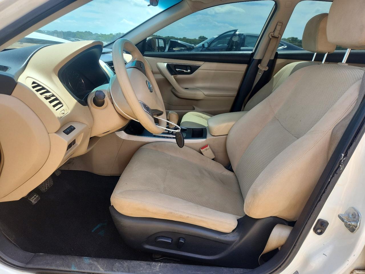 2015 Nissan Altima 2.5 S - Фото 7