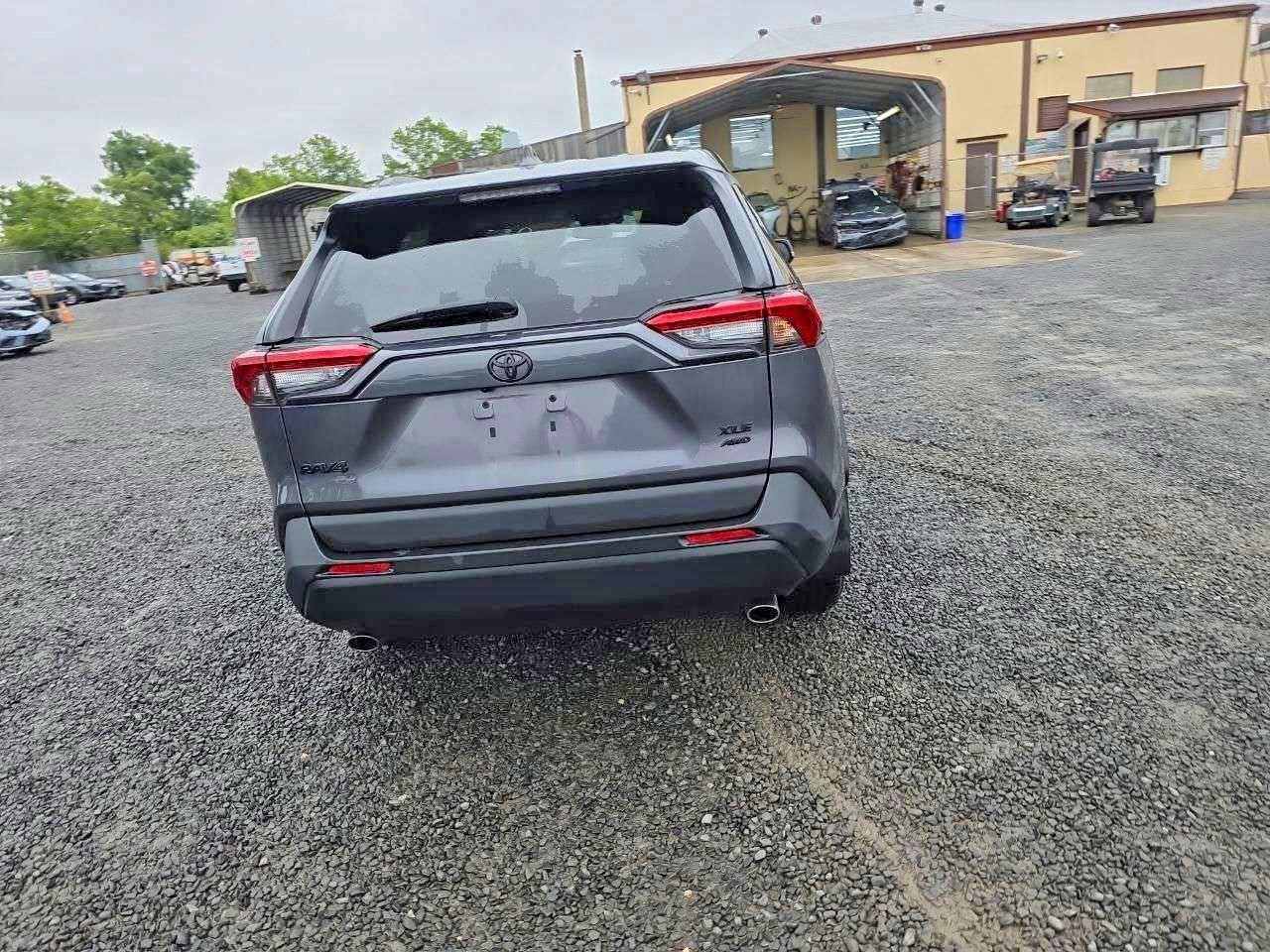 2023 Toyota Rav4 Xle - Image 6