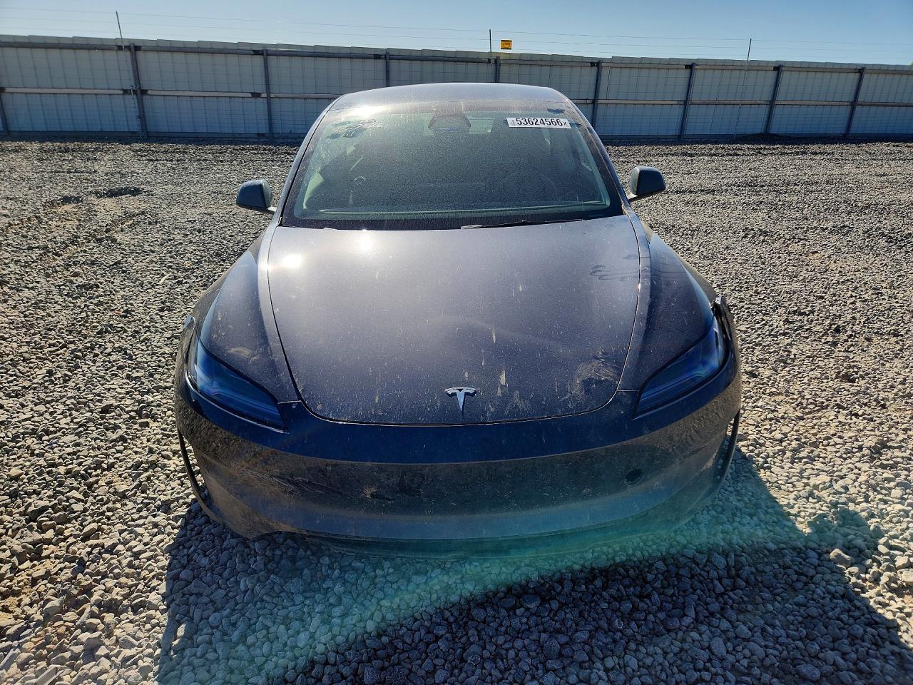 2024 Tesla Model 3 - Image 5