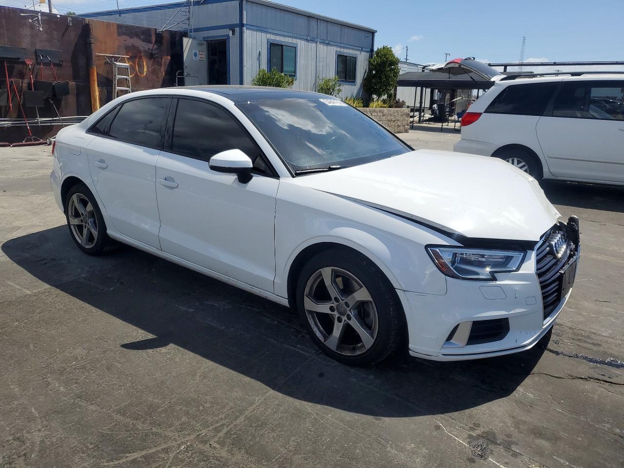 2019 Audi A3 Premium - Фото 4