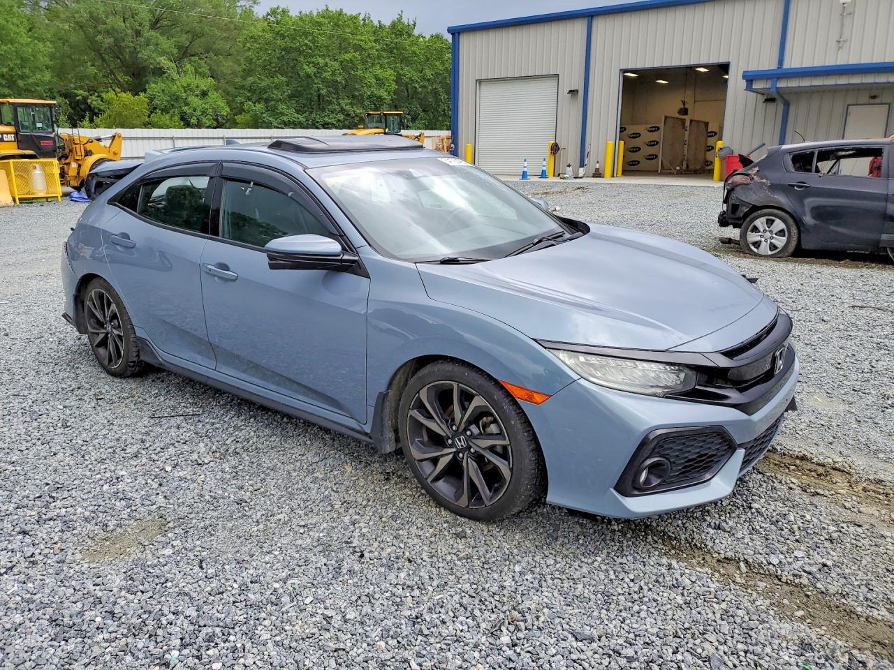2019 Honda Civic Sport Touring - Фото 4