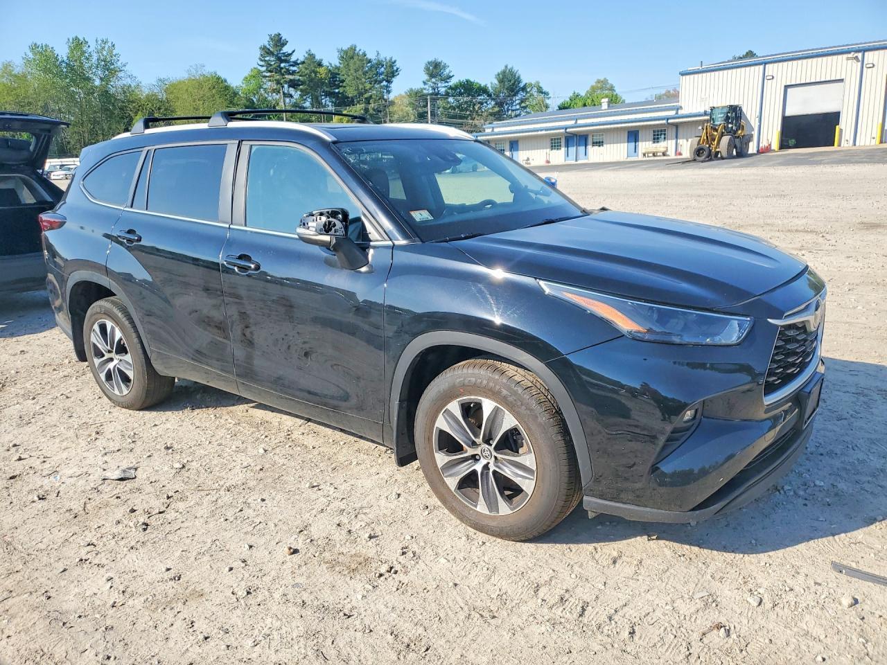 2024 Toyota Highlander Xle - Image 4