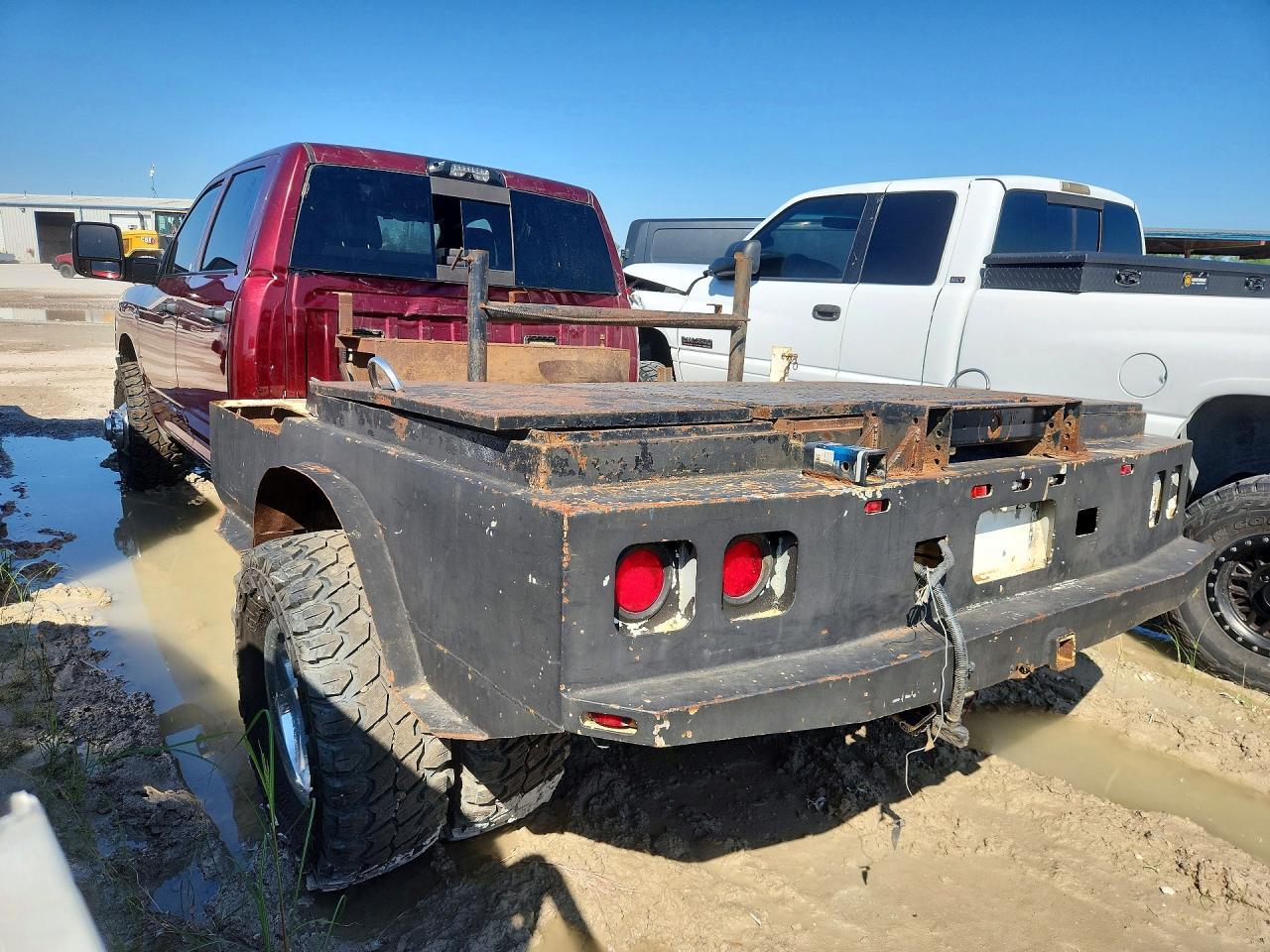 2024 Ram 3500 Tradesman - Image 2
